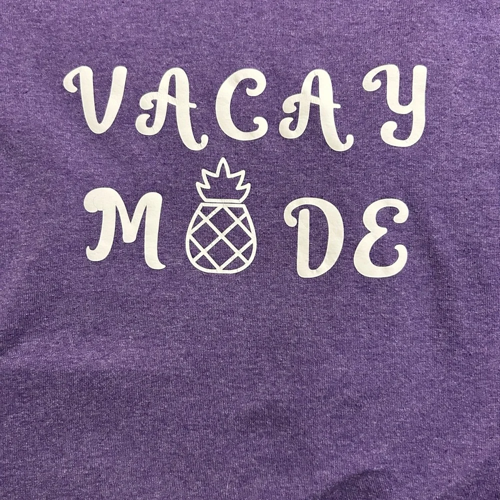 Purple 'Vacay‎ Mode' T-Shirt